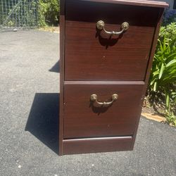 Wooden Drawers / Filing Cabinet 
