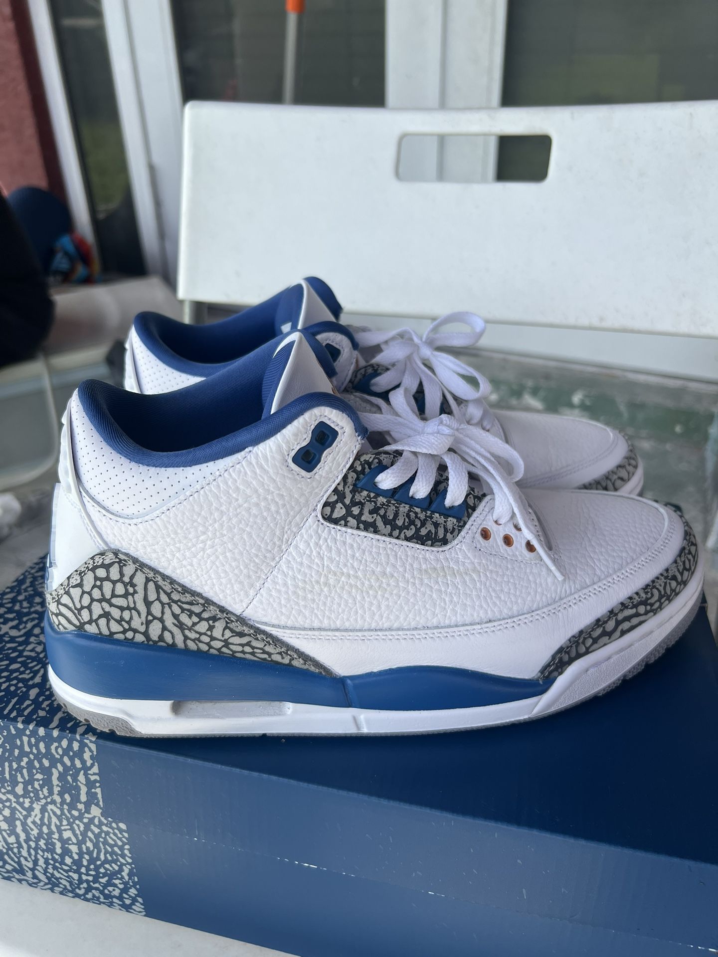 Jordan 11 Legend Blue, Diamond Turfs, Wizards 3s