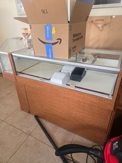 Jewelry Store Display Cases