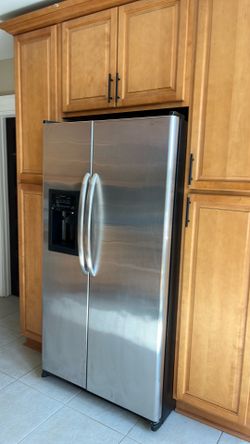 36”  GE stainless steel refrigerator