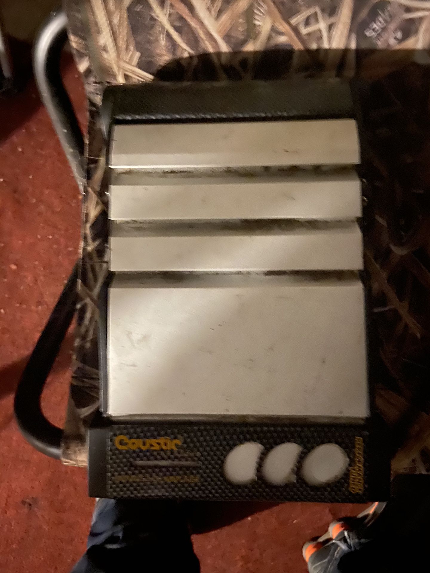Coustic 400 watt amp