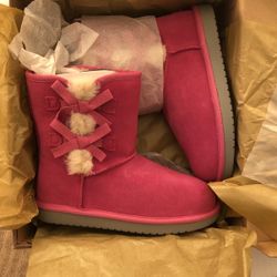 Pink UGG Koolaburra Shoe Size 4