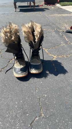 snow boots