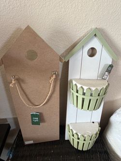 Wooden Birdhouse Wall Planter with Pots