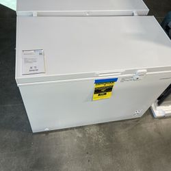 9.0 Chest Freezer 