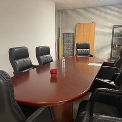 Selling Office Furniture 