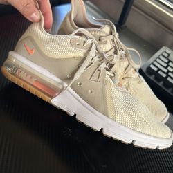 Nike Air Max Sequence 3