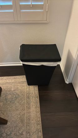 Black Hamper/laundry bin