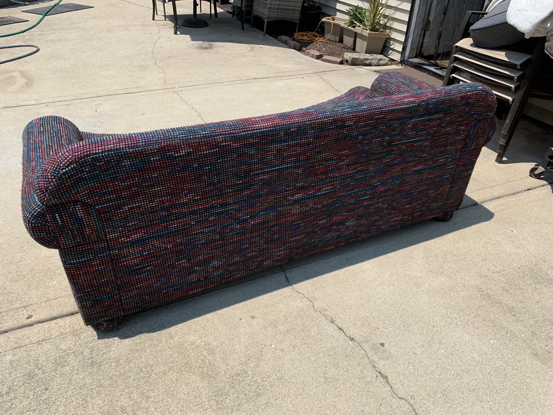 Free Couch  Folds Out To Bed 
