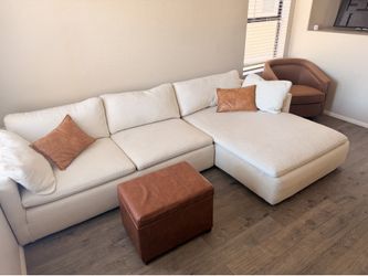 Gorgeous Pottery Barn Sofa with RAF Chaise