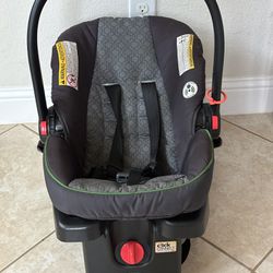 Graco Snugride Click Connect Infant Car Seat
