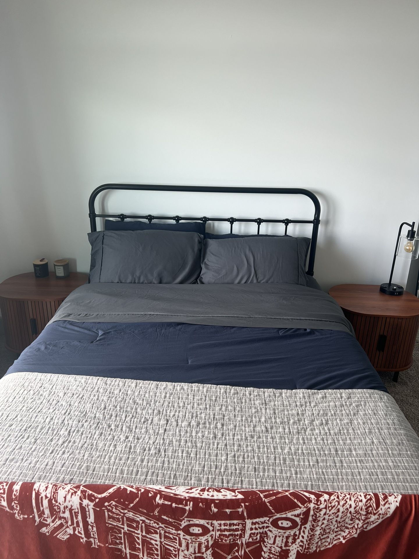 Full-size Bedroom Set Up