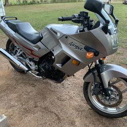 (Needs Work)  2007 Kawasaki Ninja 250