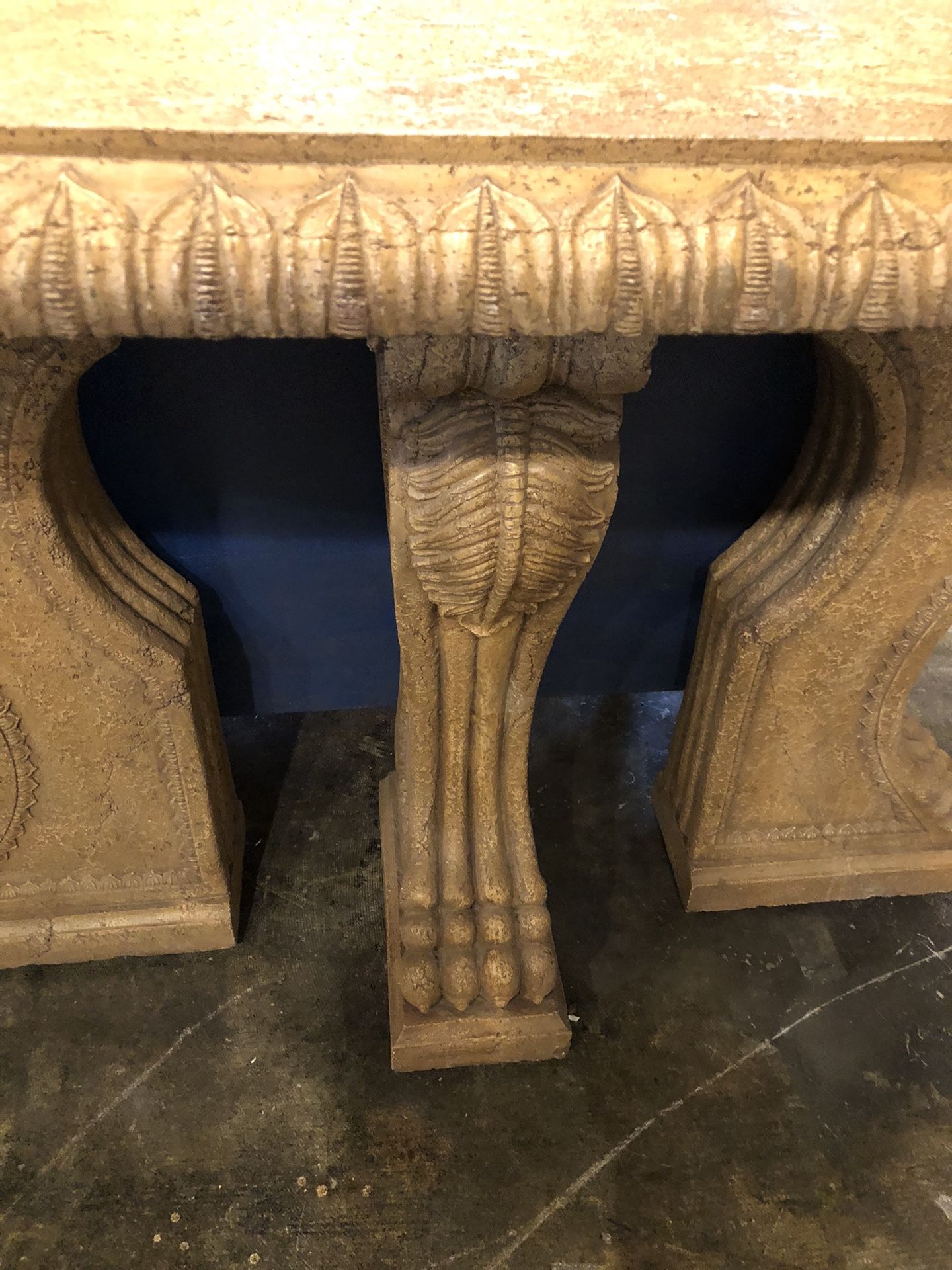 Old World Etruscan Style Console Table With Lions Paws Feet. Great Details On This Beautiful Piece.