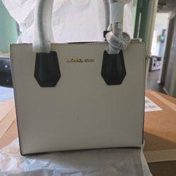 NEW Michael Kors Mercer Medium Two-Tone Crossbody – Authentic – Perfect Christmas Gift 🎁
