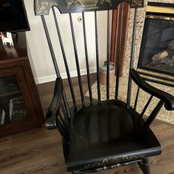 Hitchcock Style Wooden Rocking Chair In Very Good Condition