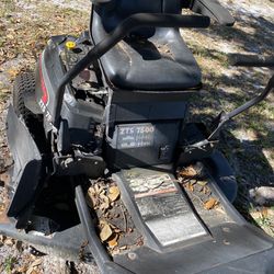 Commercial  Craftsman  Zts  7500  For Sale Riding Mower  Was Working But  Now It’s  Not  I Don’t Why $400  24v Twin  Hp  50 Cut Need  A Battery  Obo  