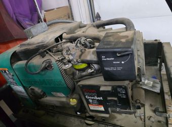Onan 4.8 kW Emerald Plus 5000 Gasoline Electric Generator