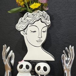 Salt & pepper shakers