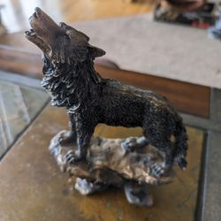 Wolf Howling Bronze Figurine & Sculpture 