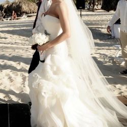 White Vera Wang wedding Dress Size 8
