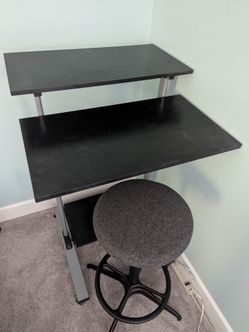 Standing desk and stool