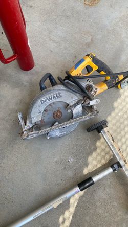 DeWalt 7 1/4 warn Dr. saw