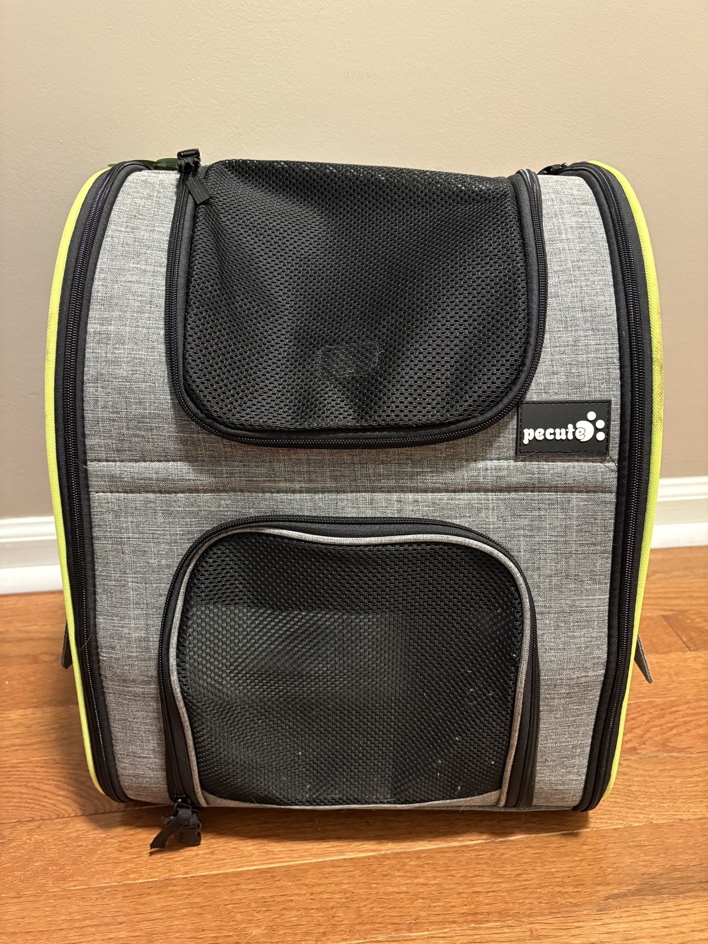 Cat & Small Dog Carrier Backpack