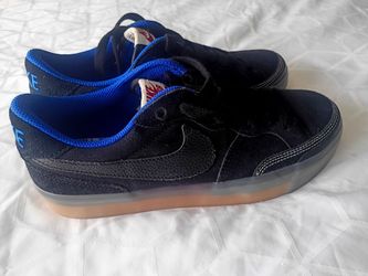 NIKE WOMENS SB ZOOM POGO PLUS PREMIUM