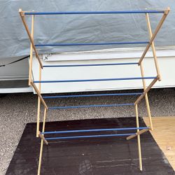 Collapsable Clothes Drying Rack
