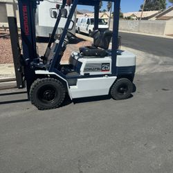 Komatsu / Nissan Forklift