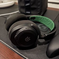 Arctis Nova 7X Headset