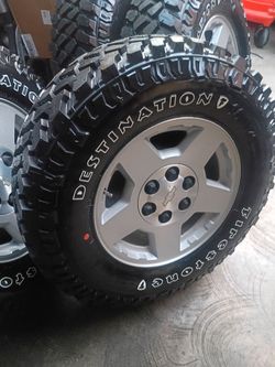 TAHOE SILVERADO SUBURBAN LLANTAS NUEVAS CON RINES  MEDIDA 255-75-17 LT