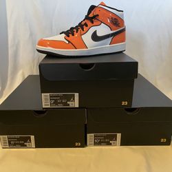 DS Turf Orange Jordan 1 Mids Sizes 9.5, 10.5, 11.5