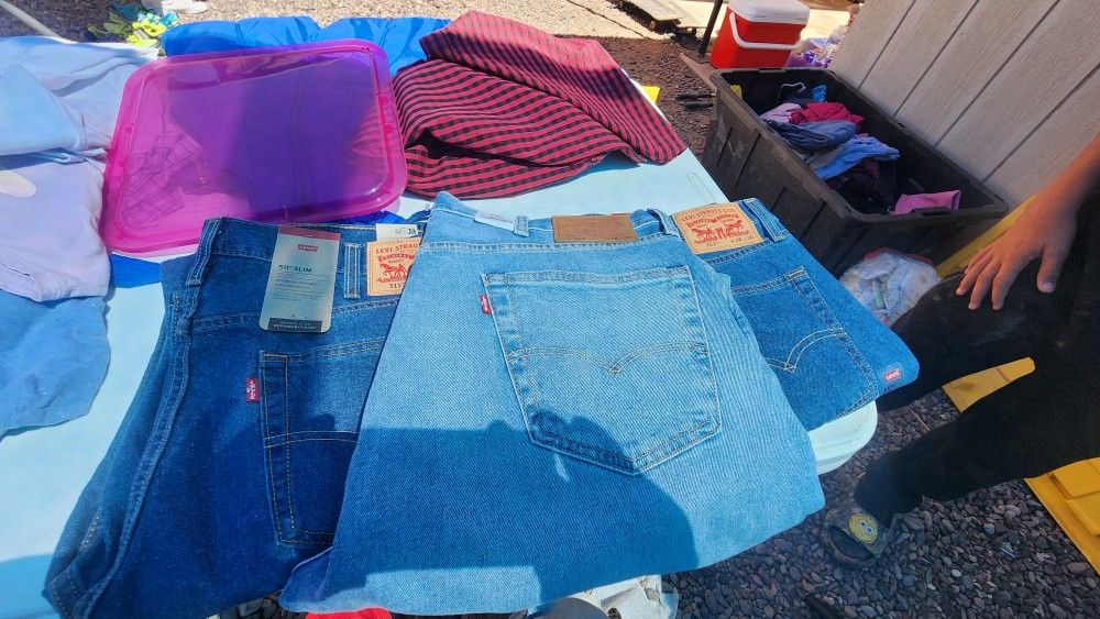 Levi's