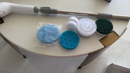 Cleaning electric brush