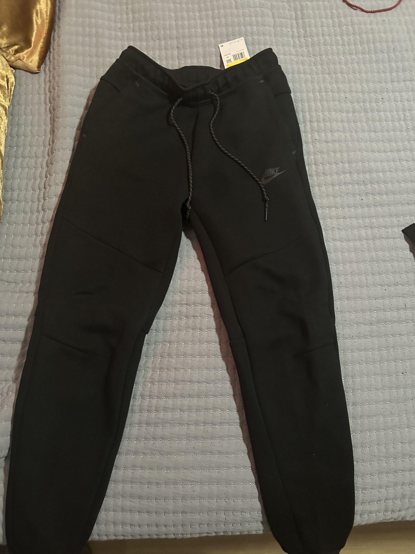 nike tech fleece sweatpants