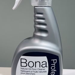 Bona Professional Series Natural Oil Hardwood Floor Cleaner Spray, 32 Fl Oz.