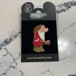 Disney Parks Pin Grumpy - Snow White & Seven Dwarfs Flower Jewel - 2007