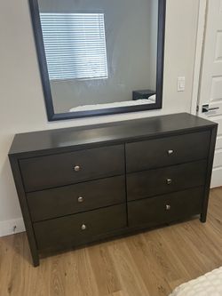 Bedroom set