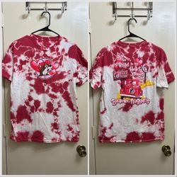 Buc-ees Valentine’s Day T Shirt Size Large
