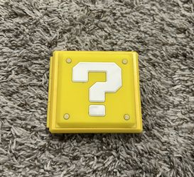 Nintendo Switch Game Cartridge Case – Mario Question Block
