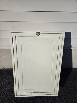 White Wooden Space Saver desk