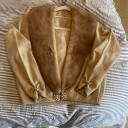 Ladies Holiday Wear