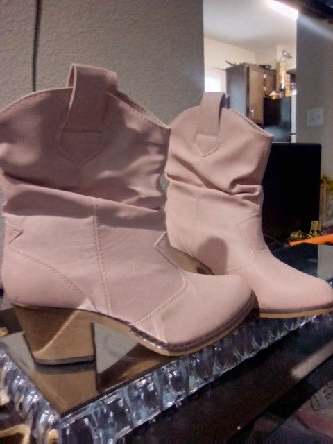 New Cowboy Boots (Size 6)