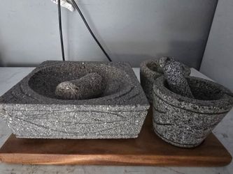Molcajete set with board