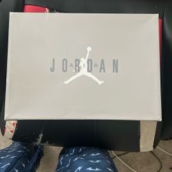 Jordan 11 “Cool Greys” Size 6y