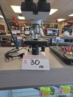 Microscope