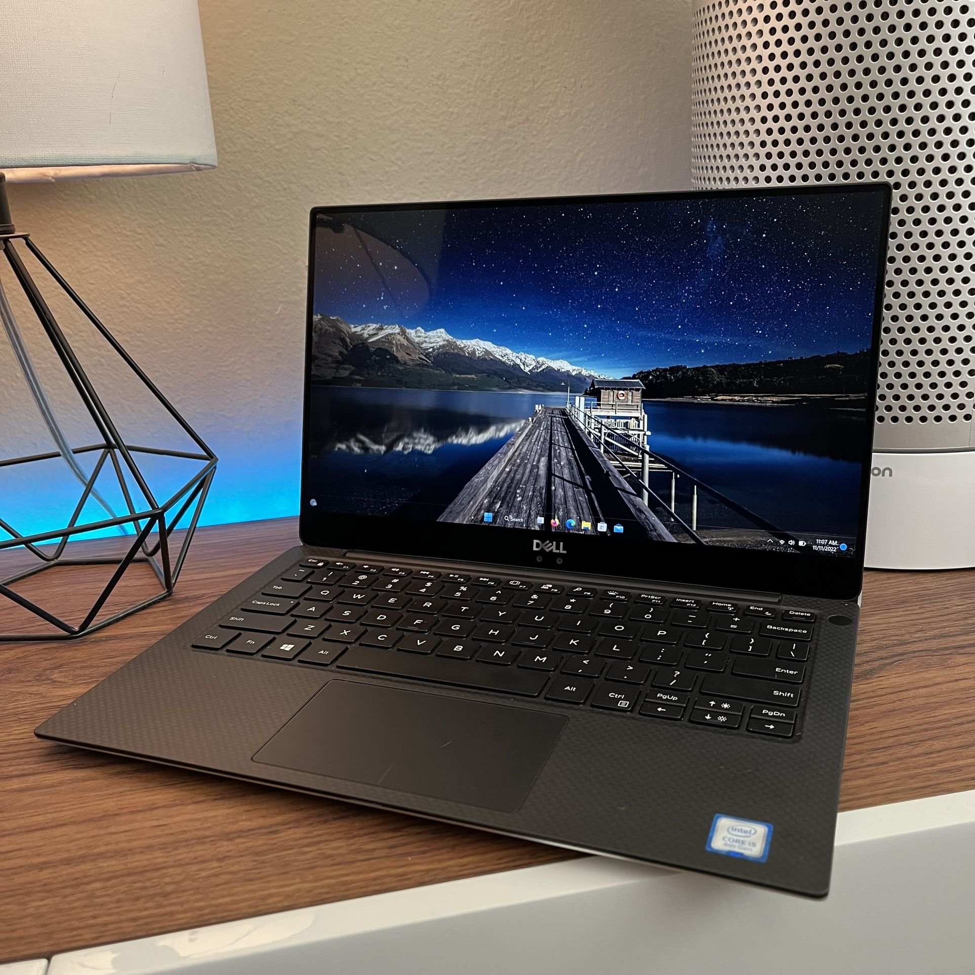 2020 Dell XPS 13 9370 Laptop i5 8th Gen 256gb NVME SSD 8gb Ram NEW BATTERY