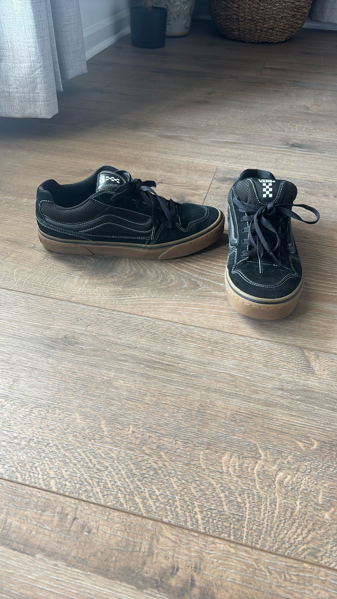 Men’s Vans Size 10